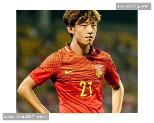 中国足球的崛起与辉煌历程 走进中国足球明星的精彩瞬间与成就